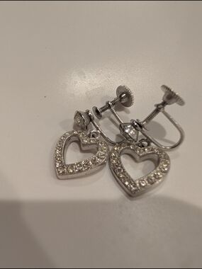 Weiss Silver Heart Crystal Drop Screw-Back Earrings